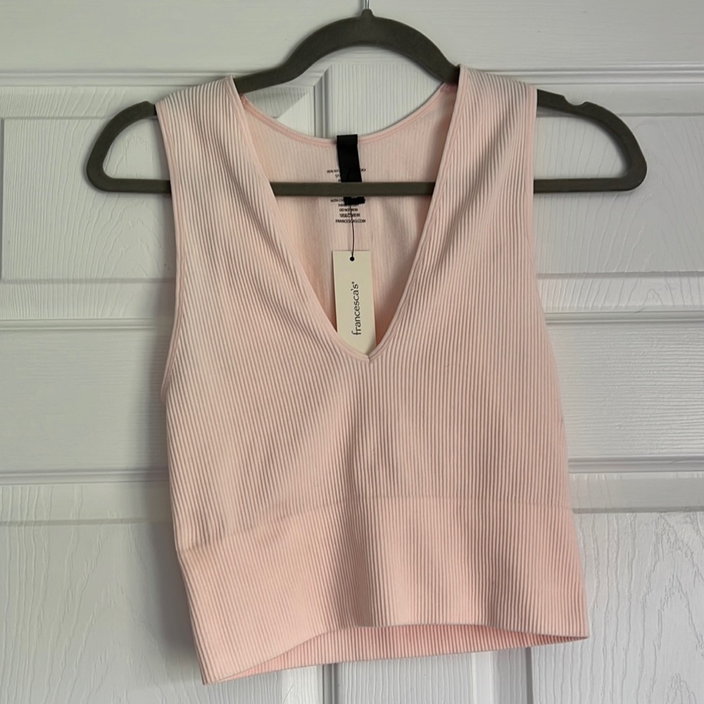 Ribbed plunge lounge tank from Francesca’s NEW WITH TAGS!! size small💕💕